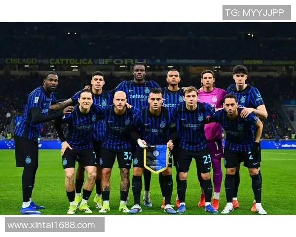 欧冠激战巴黎圣日耳曼与那不勒斯战平帽子戏法引发热议与转会传闻